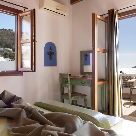 Panteli Beach Hotel