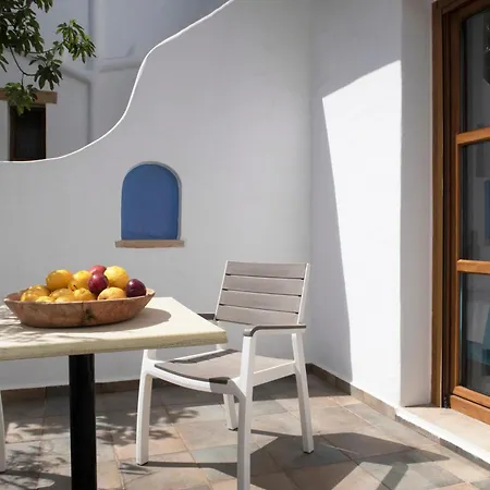 Panteli Beach Hotel Апарт-отель Panteli