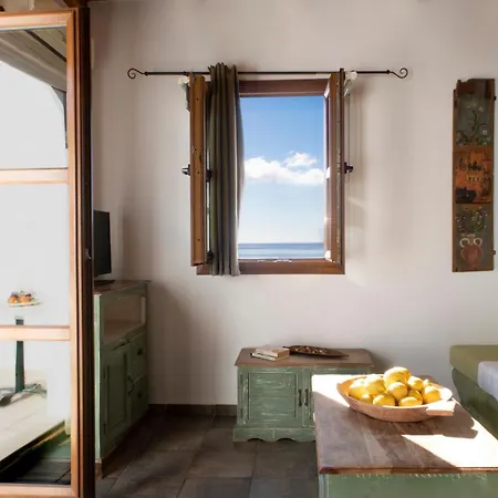 Panteli Beach Hotel Апарт-отель Panteli