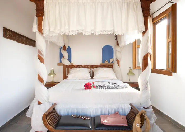 Apart Otel Panteli Beach Hotel 4*