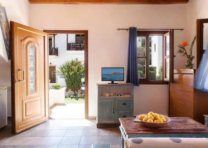 Apart Otel Panteli Beach Hotel