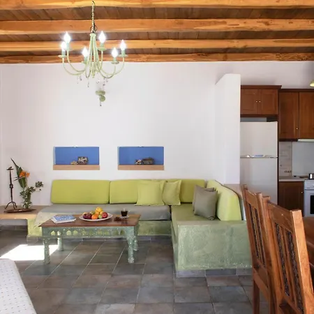 アパートホテル Panteli Beach Hotel 4*