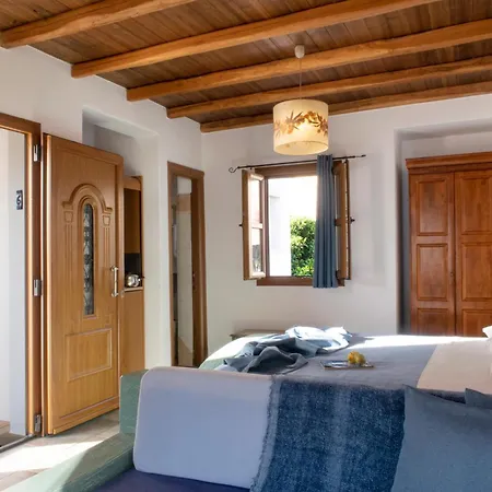 Panteli Beach Hotel アパートホテル 4*